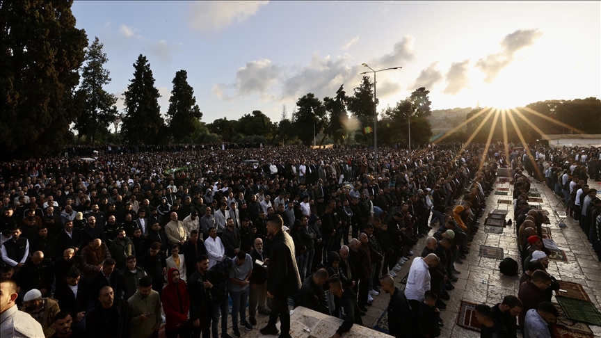 Hampir 120.000 Muslim Ikuti Shalat Idul Fitri Di Masjid Al-Aqsa